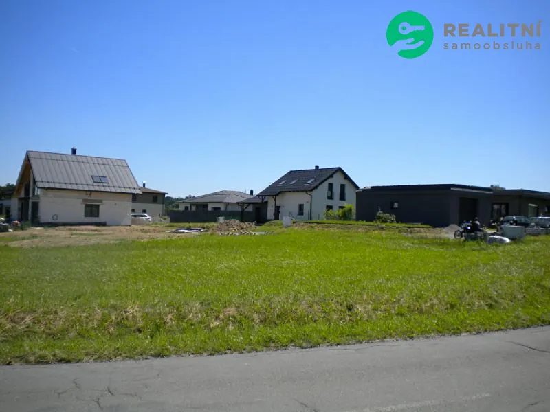 Prodej stavebního pozemku 1685 m²